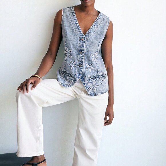 Light Wash Casual Women's Washed Floral Pattern Front Button Denim Vest
